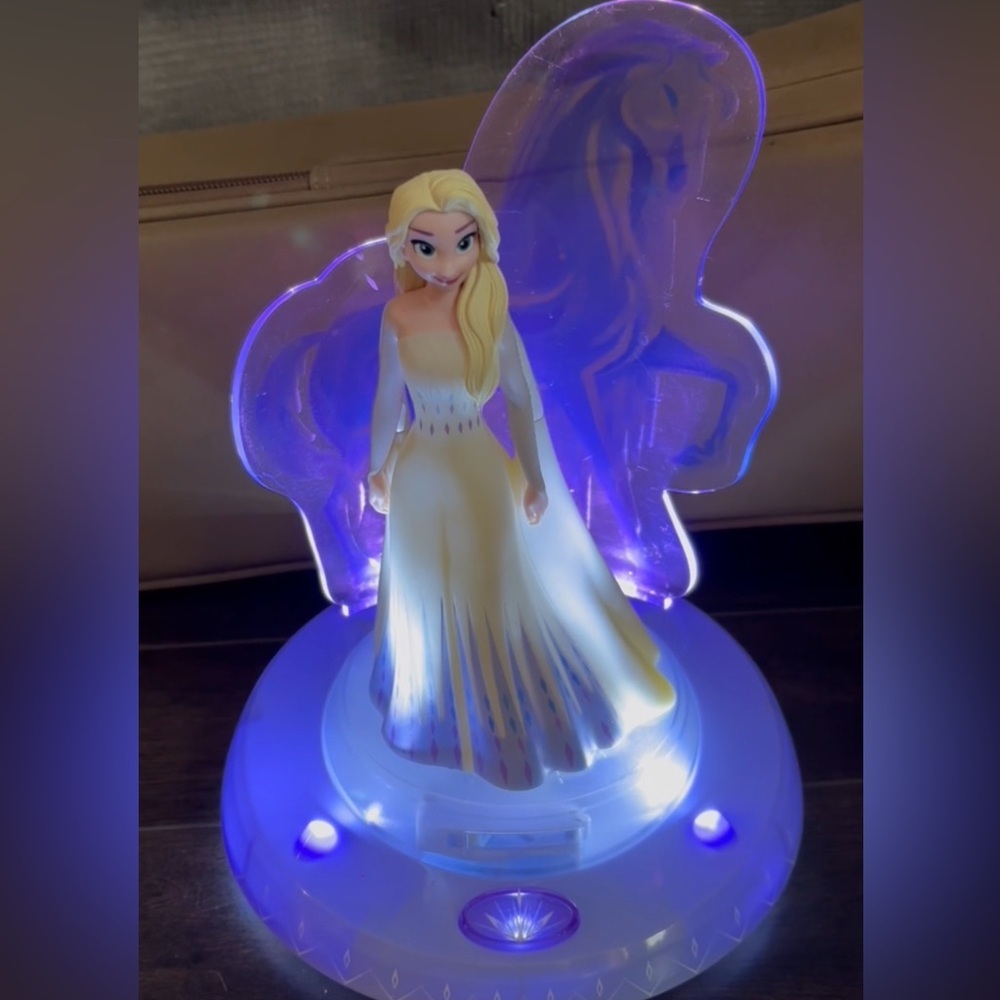 Frozen 2 Night Light Singing Elsa Piggy Money Bank Disney Into the Unknown